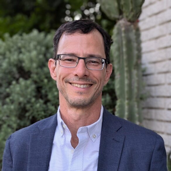 Photo of Mike Aaron